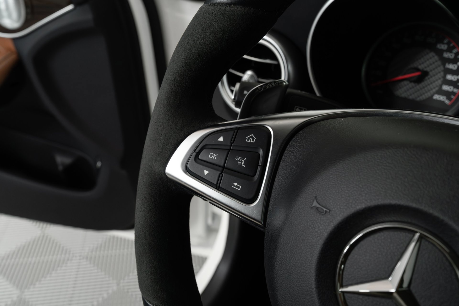 Used 2018 Mercedes-Benz C 63 AMG S w/ Driver Assistance Package image 25