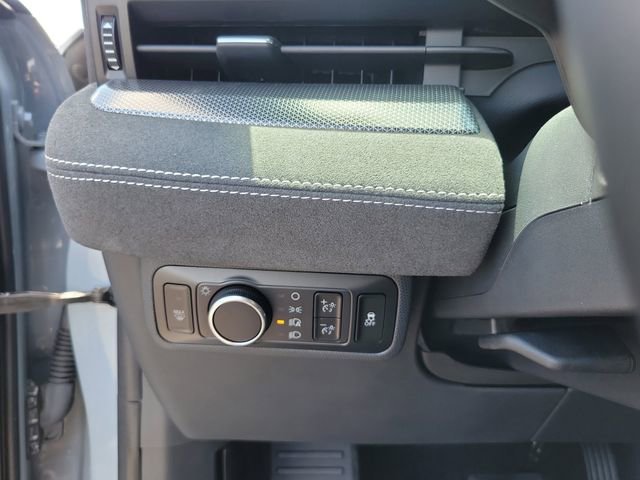 Used 2024 Ford Mustang Mach-E GT image 27