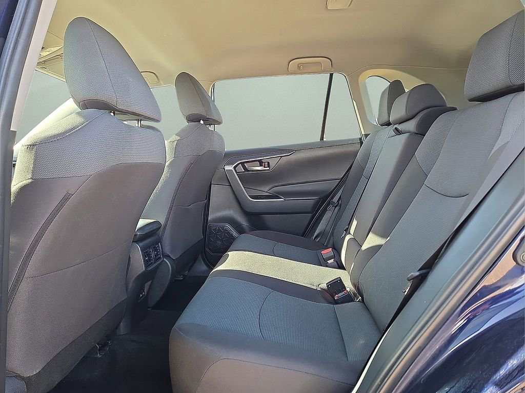 Used 2025 Toyota RAV4 XLE image 15