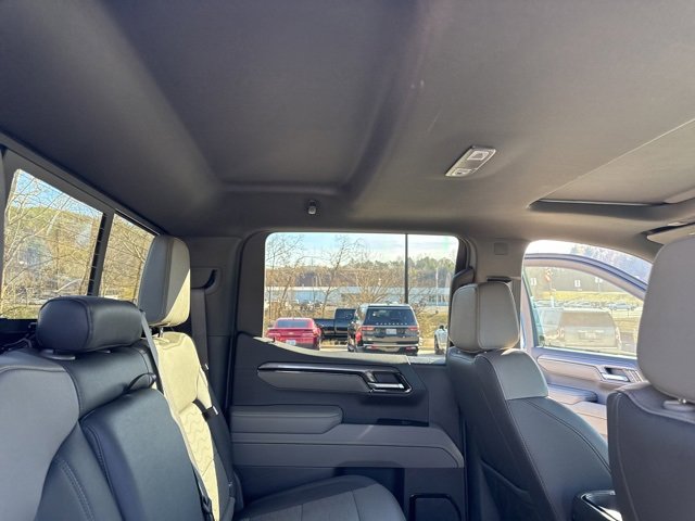 Used 2025 Chevrolet Silverado 1500 ZR2 w/ Technology Package image 32