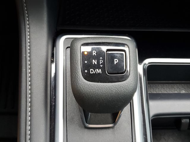 Used 2025 Nissan Pathfinder SV w/ SV Premium Package FWD image 32
