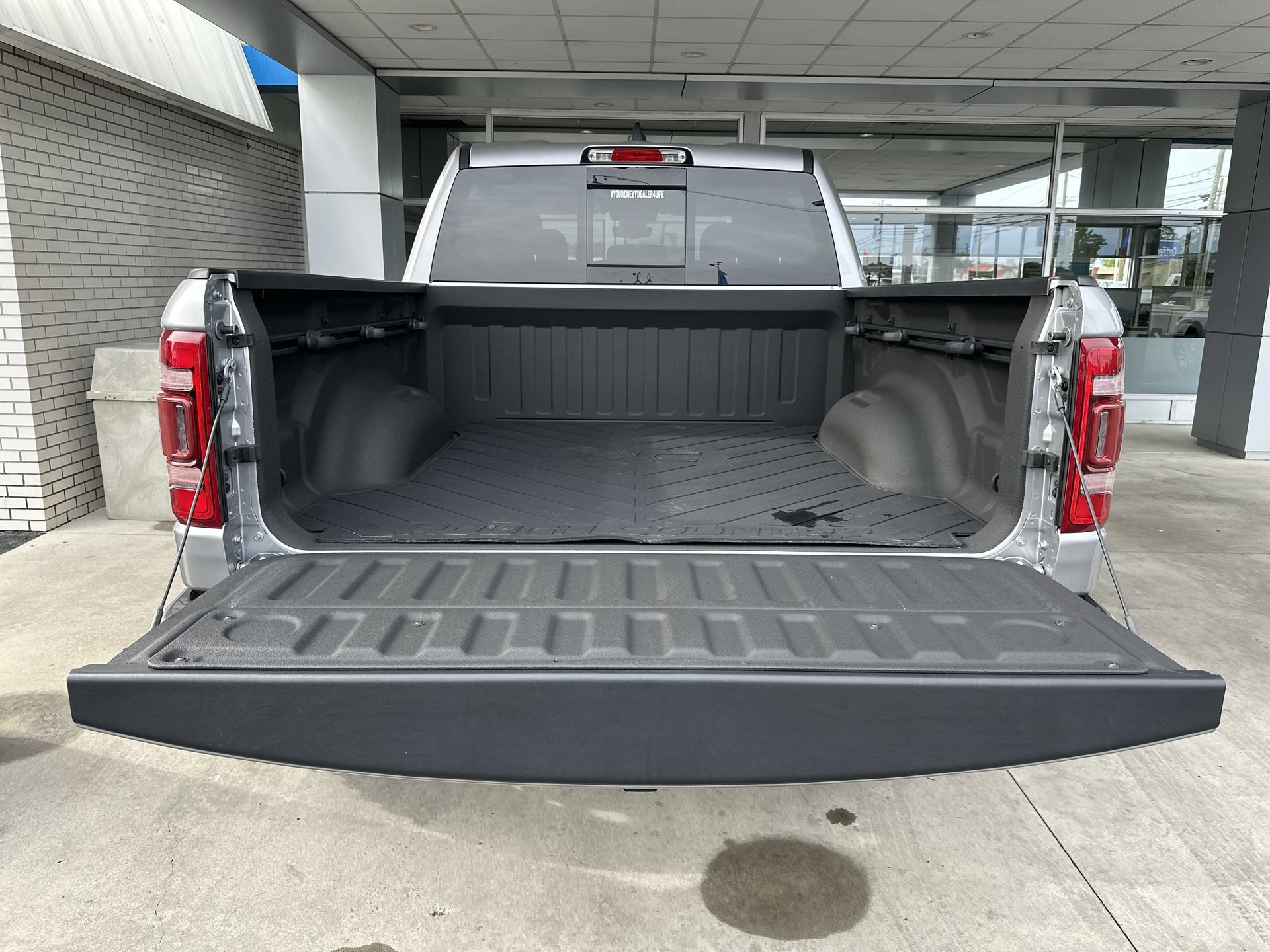 Used 2023 RAM 1500 Big Horn AWD/4WD image 33