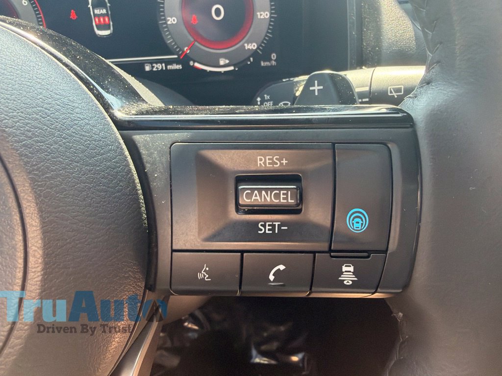 Used 2024 Nissan Rogue Platinum w/ Platinum Premium Package FWD image 27