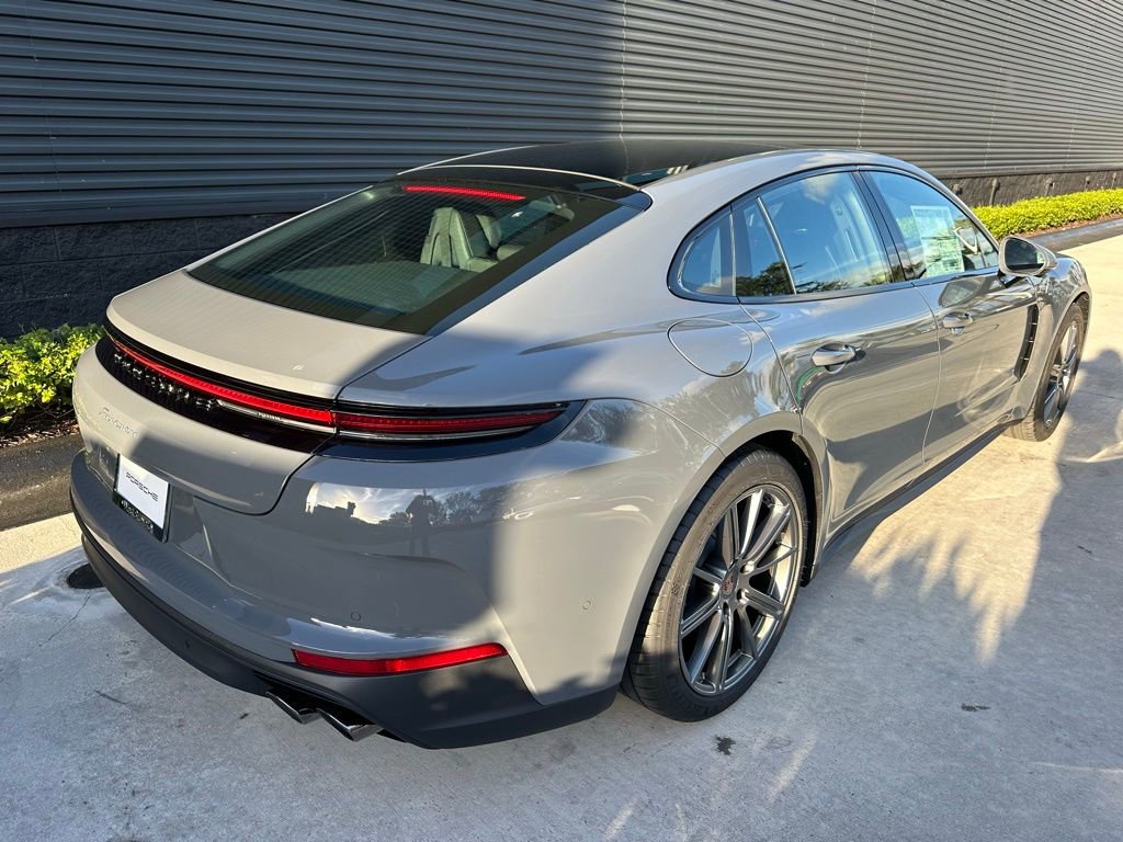 Used 2026 Porsche Panamera image 9