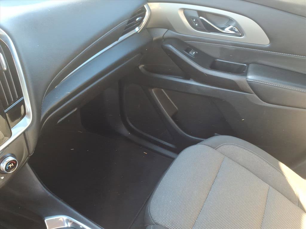 Used 2023 Chevrolet Traverse LT w/ Rear Camera Mirror Package AWD/4WD image 35
