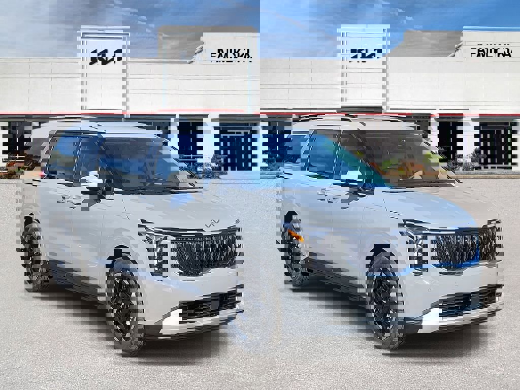 New 2026 Kia Carnival EX FWD image 1