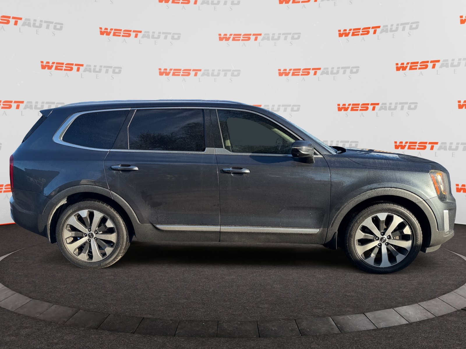 Used 2020 Kia Telluride SX AWD/4WD image 6