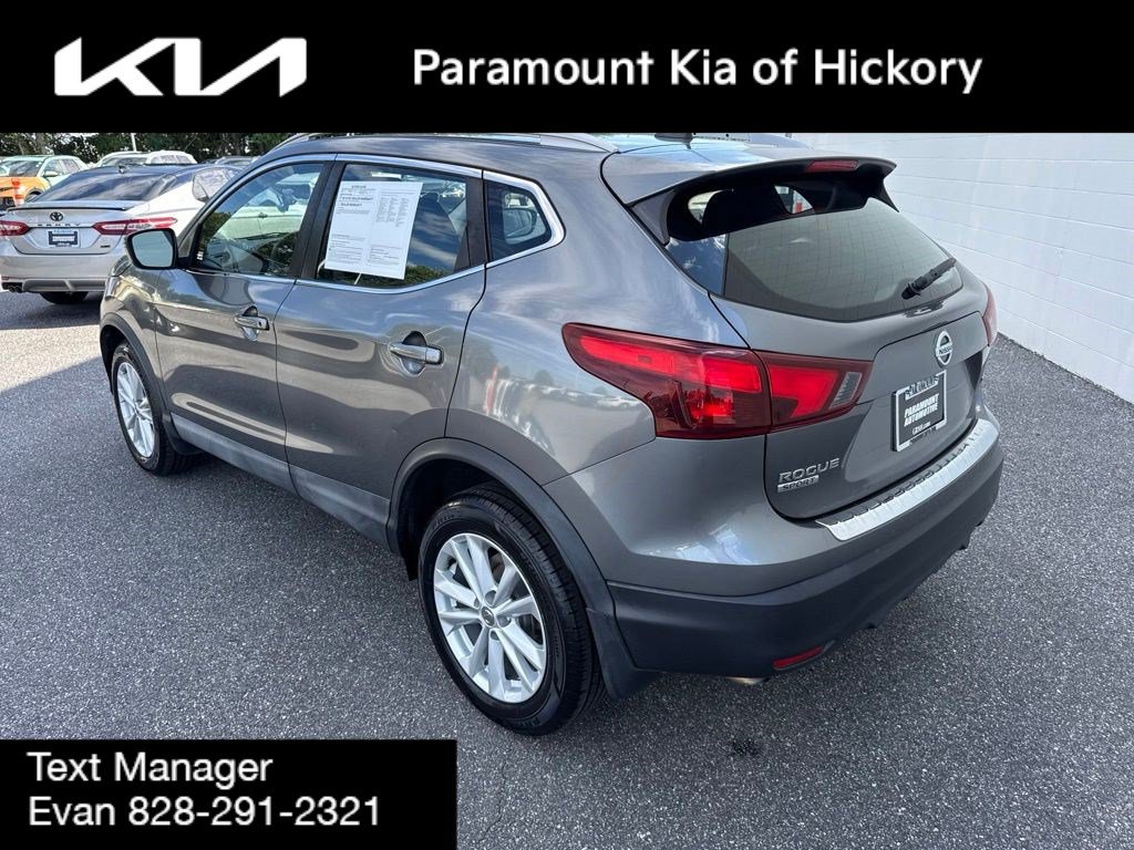 Used 2017 Nissan Rogue Sport SV FWD image 5