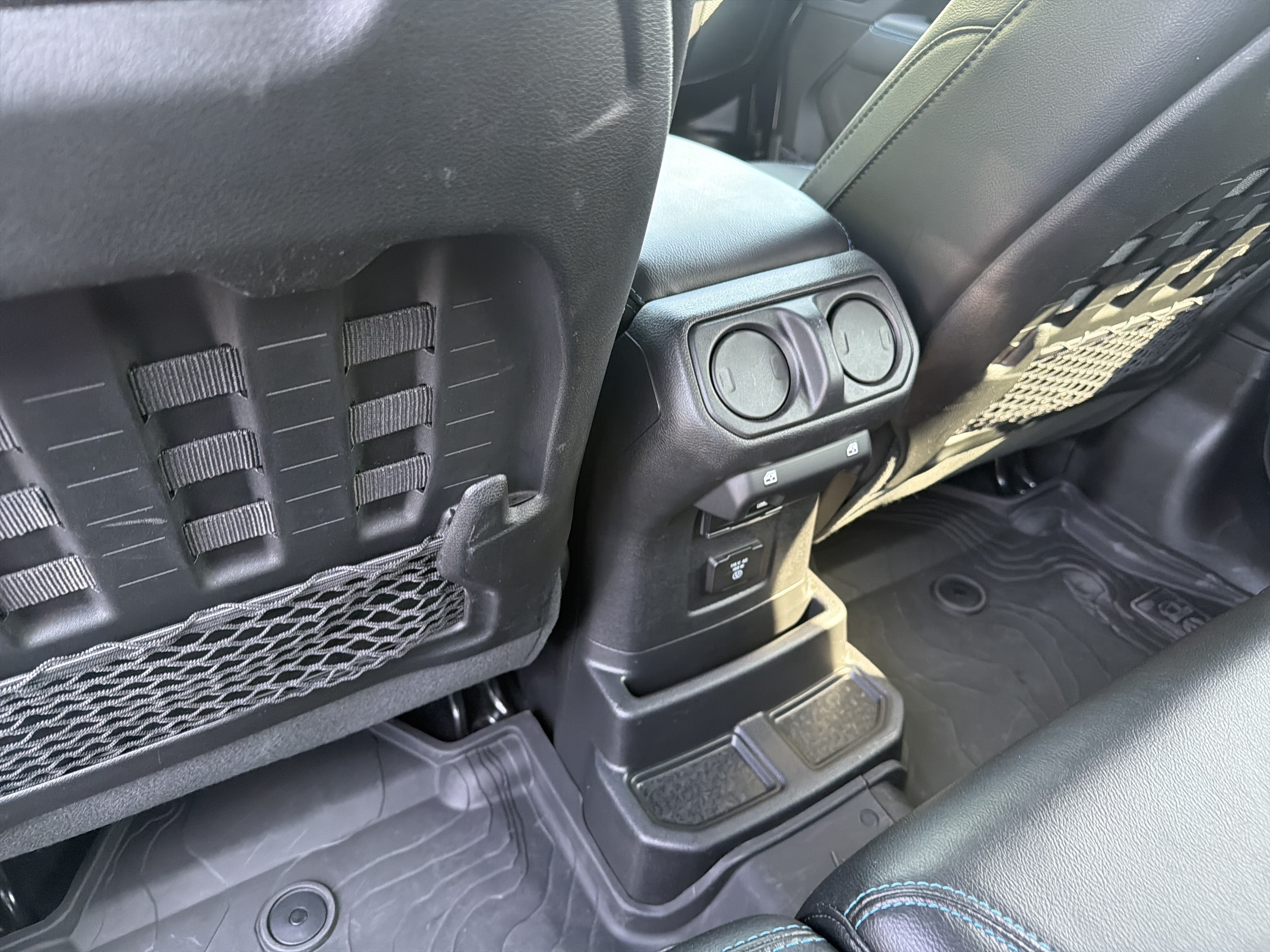 Certified 2023 Jeep Wrangler Unlimited Rubicon 4xe w/ Steel Bumper Group AWD/4WD image 12