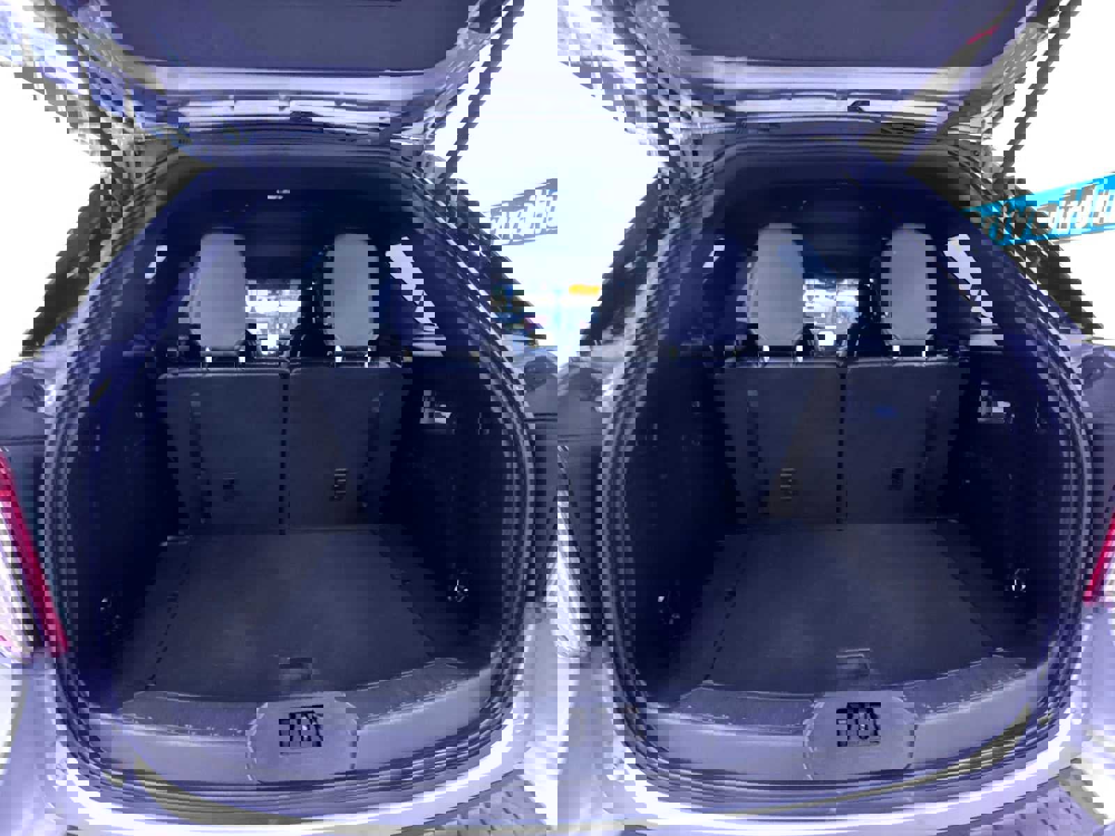 Used 2020 Ford Explorer XLT w/ Comfort Package image 40