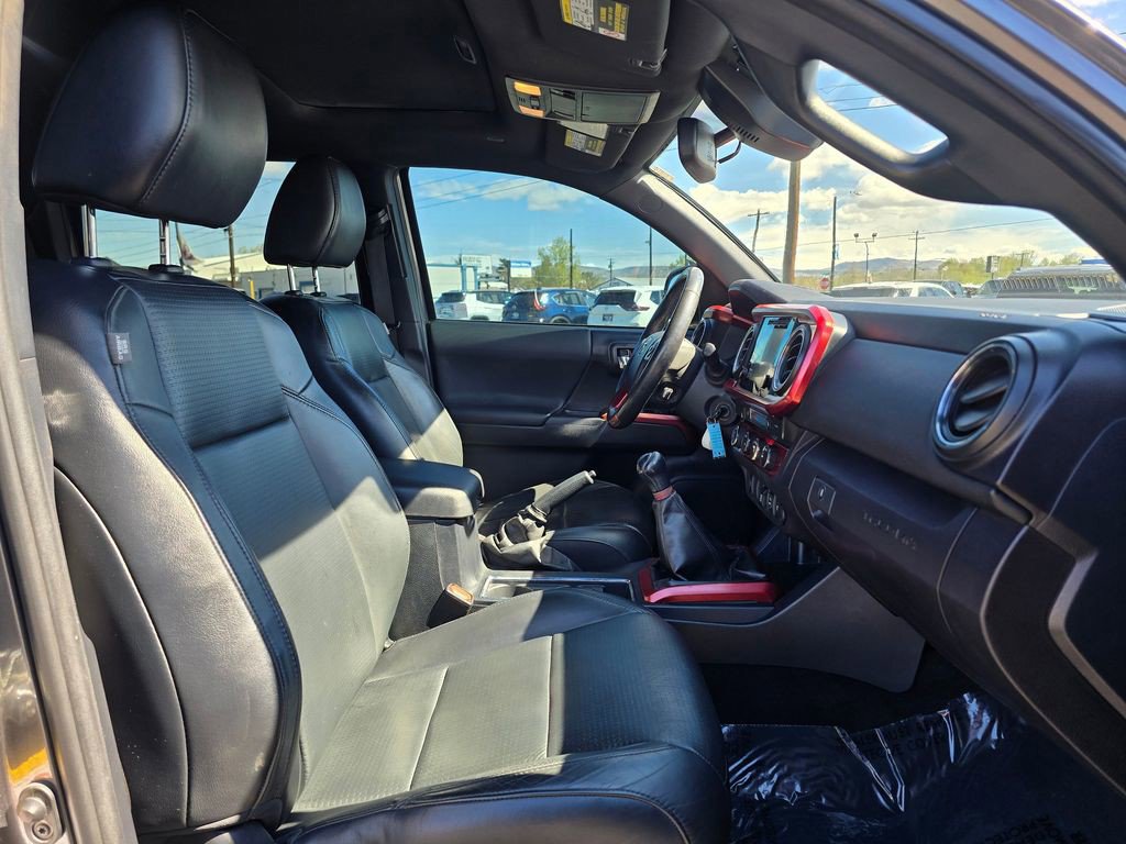Used 2019 Toyota Tacoma SR AWD/4WD image 10