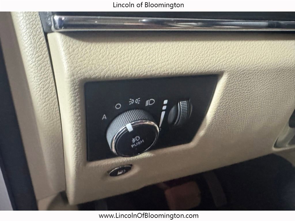 Used 2021 Jeep Grand Cherokee Limited w/ Trailer Tow Group IV image 31