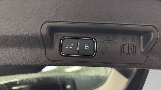 New 2026 Ford Explorer Active w/ Active Comfort Package AWD/4WD image 18