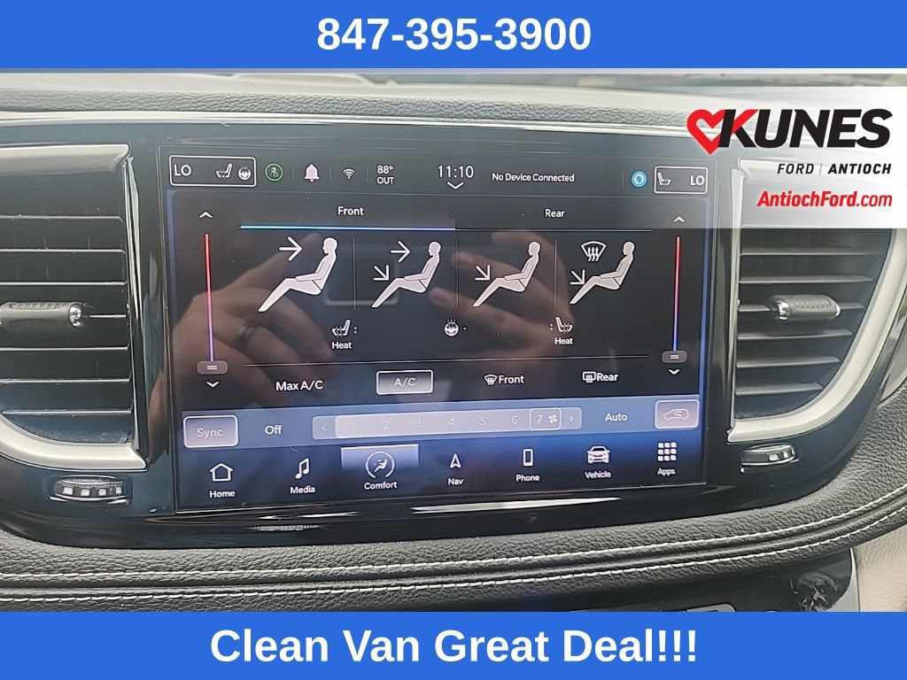 Used 2022 Chrysler Pacifica Touring-L w/ Uconnect Theater Family Group FWD image 26