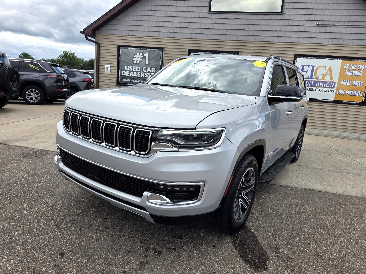 Used 2024 Jeep Wagoneer Series II w/ Flexible Seating Group