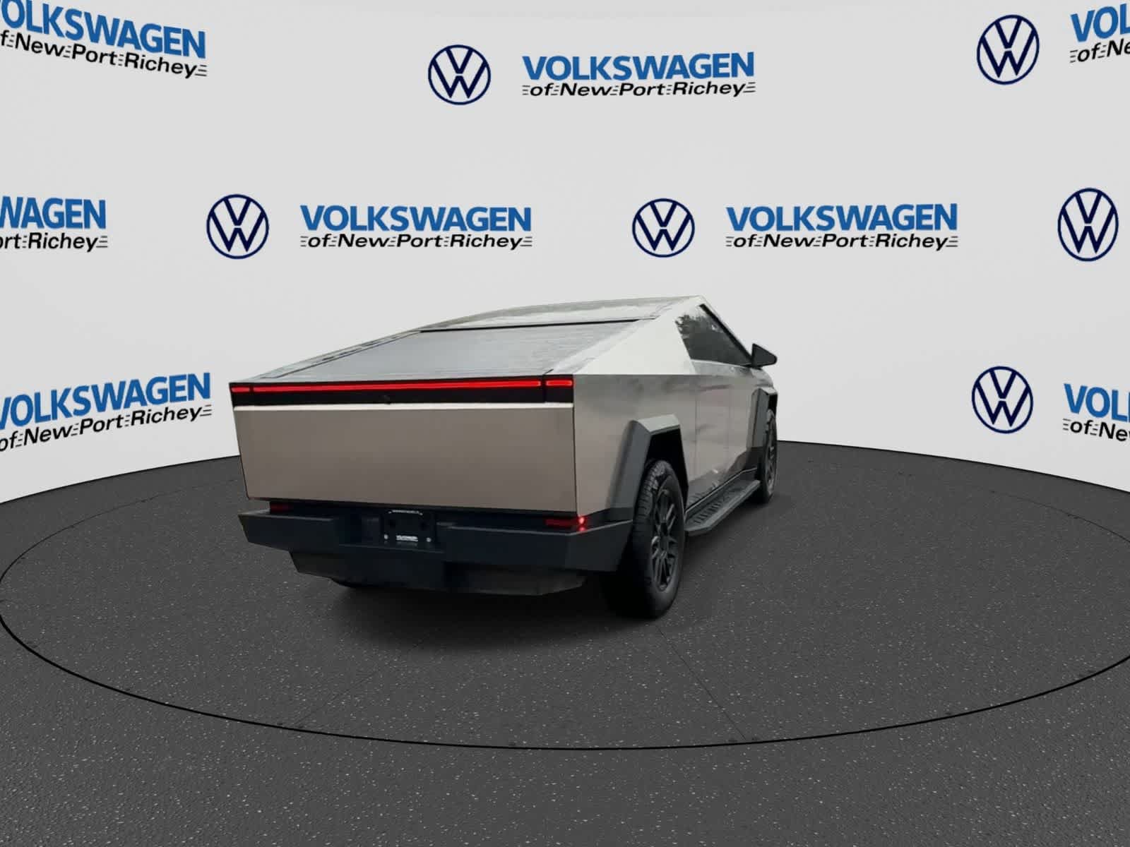 Used 2024 Tesla Cybertruck Cyberbeast AWD/4WD image 7