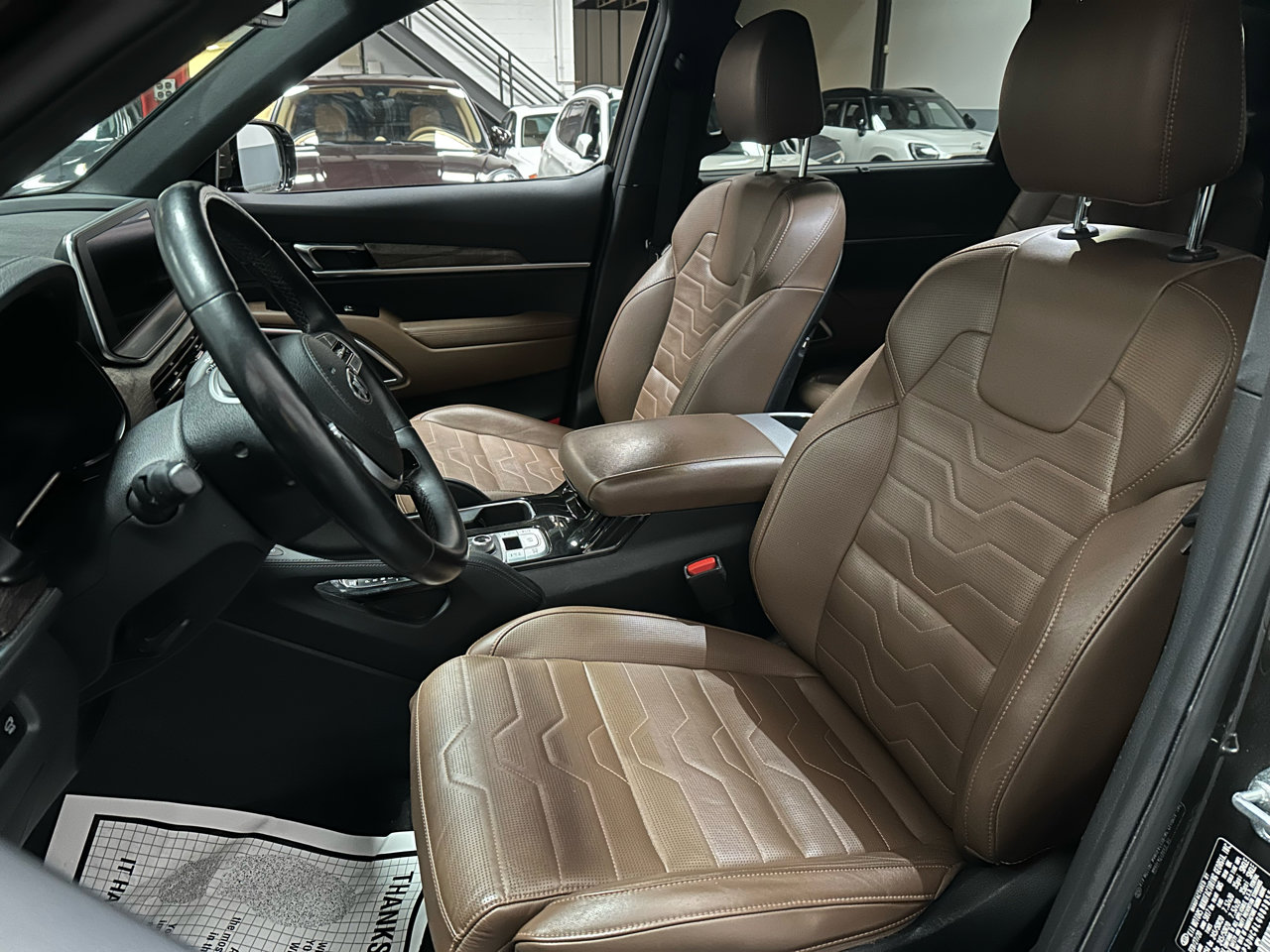 Used 2020 Kia Telluride SX w/ SX Prestige Package image 18