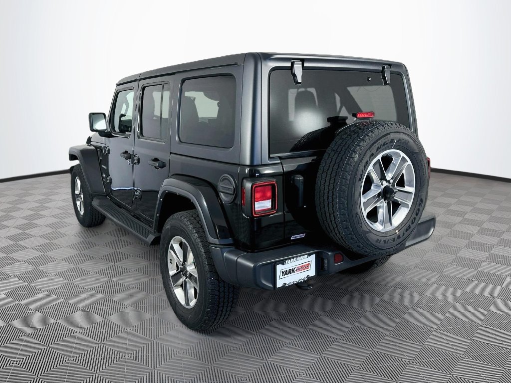 Certified 2022 Jeep Wrangler Unlimited Sahara w/ Cold Weather Group AWD/4WD image 8