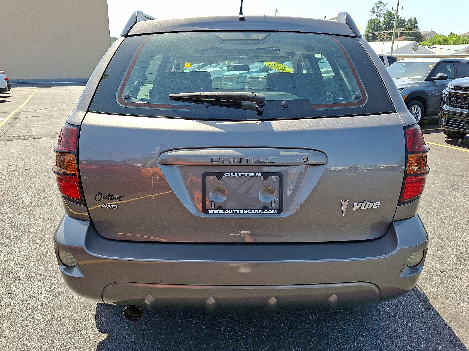 Used 2005 Pontiac Vibe AWD w/ Power Group Value Package image 4