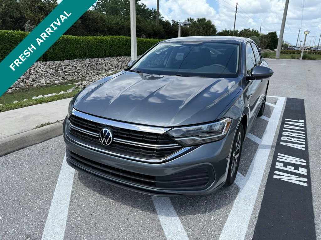 Used 2022 Volkswagen Jetta S image 13