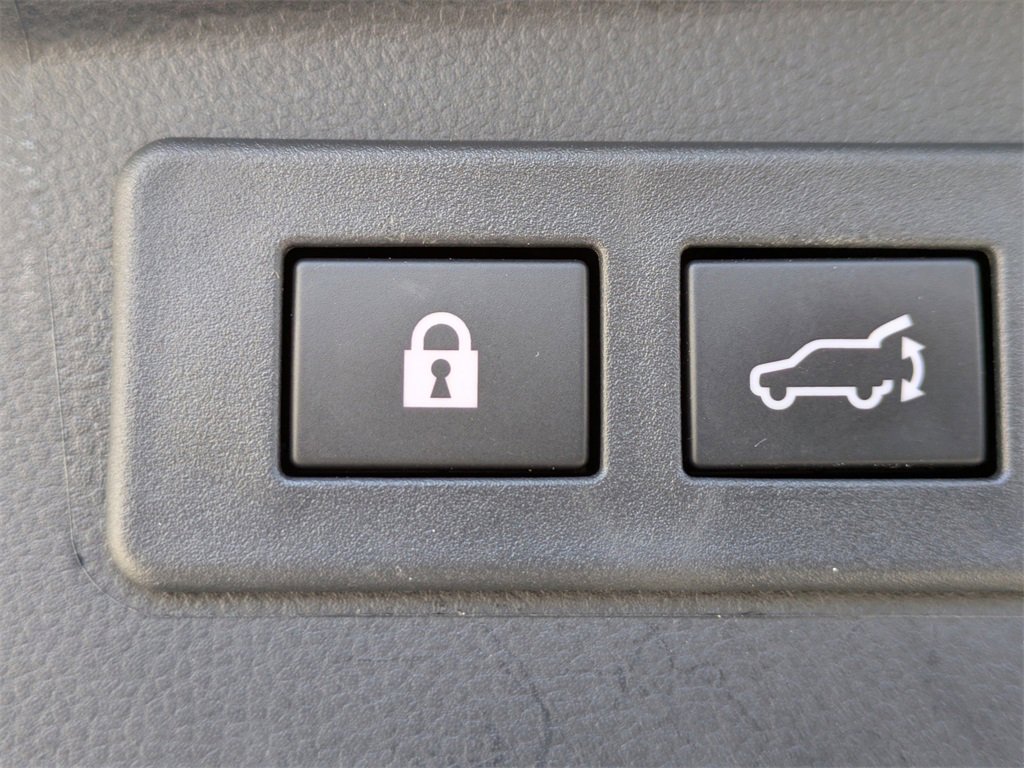 Used 2023 Subaru Outback Onyx Edition image 13