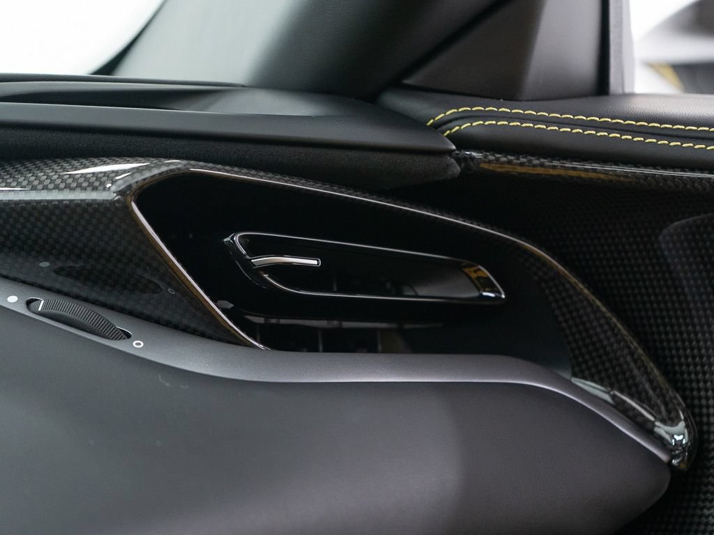 Used 2022 Ferrari SF90 Spider AWD/4WD image 41