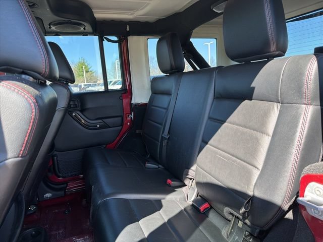 Used 2012 Jeep Wrangler Unlimited Sahara AWD/4WD image 13