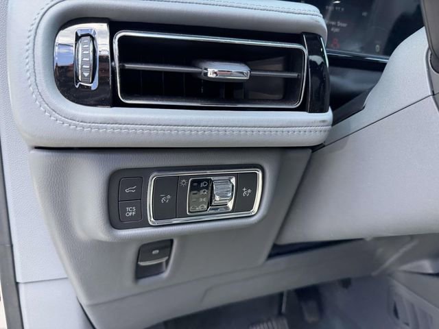 Certified 2022 Lincoln Nautilus Reserve w/ Equipment Group 201A AWD/4WD image 21