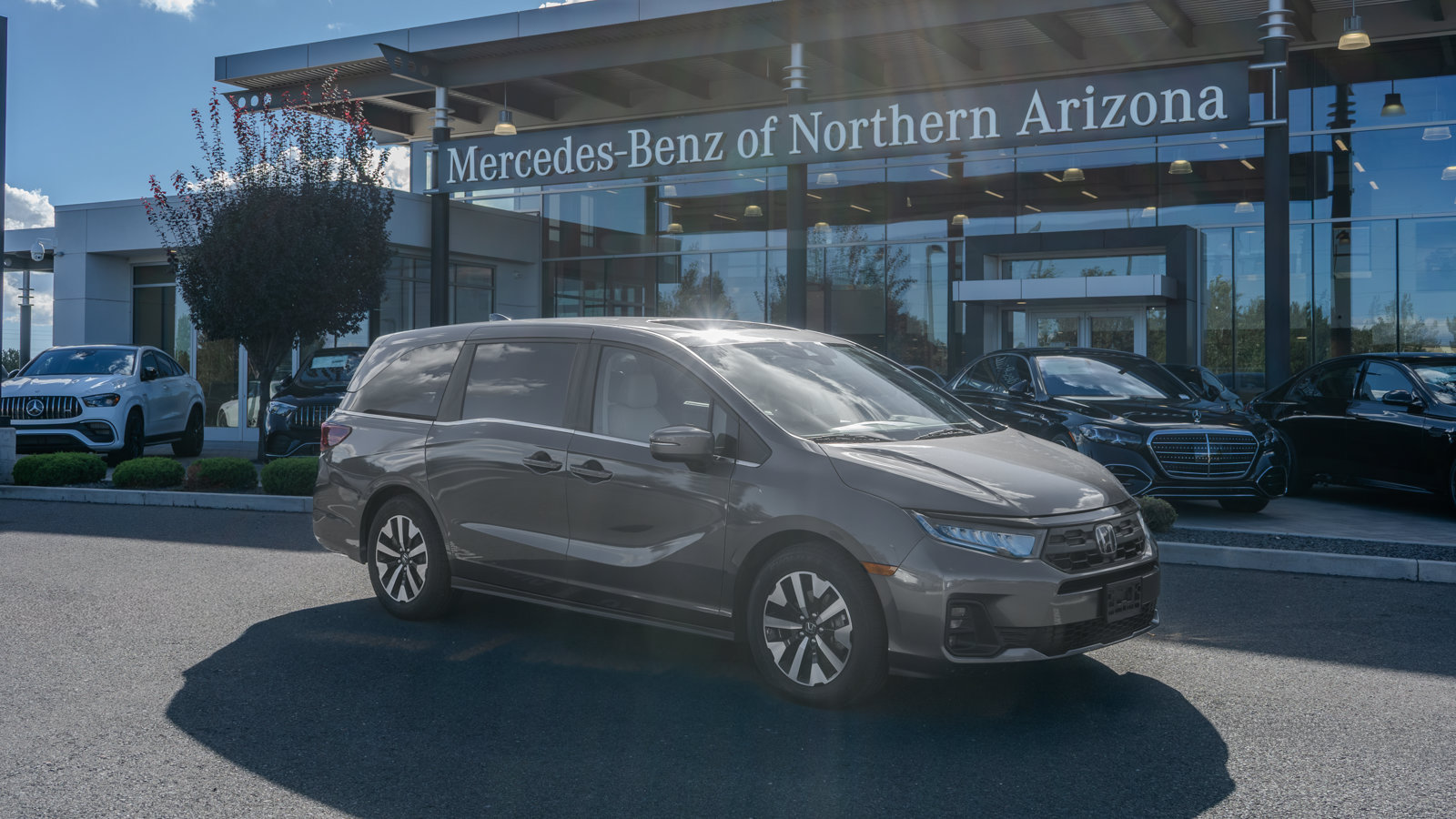 Used 2025 Honda Odyssey EX-L image 1