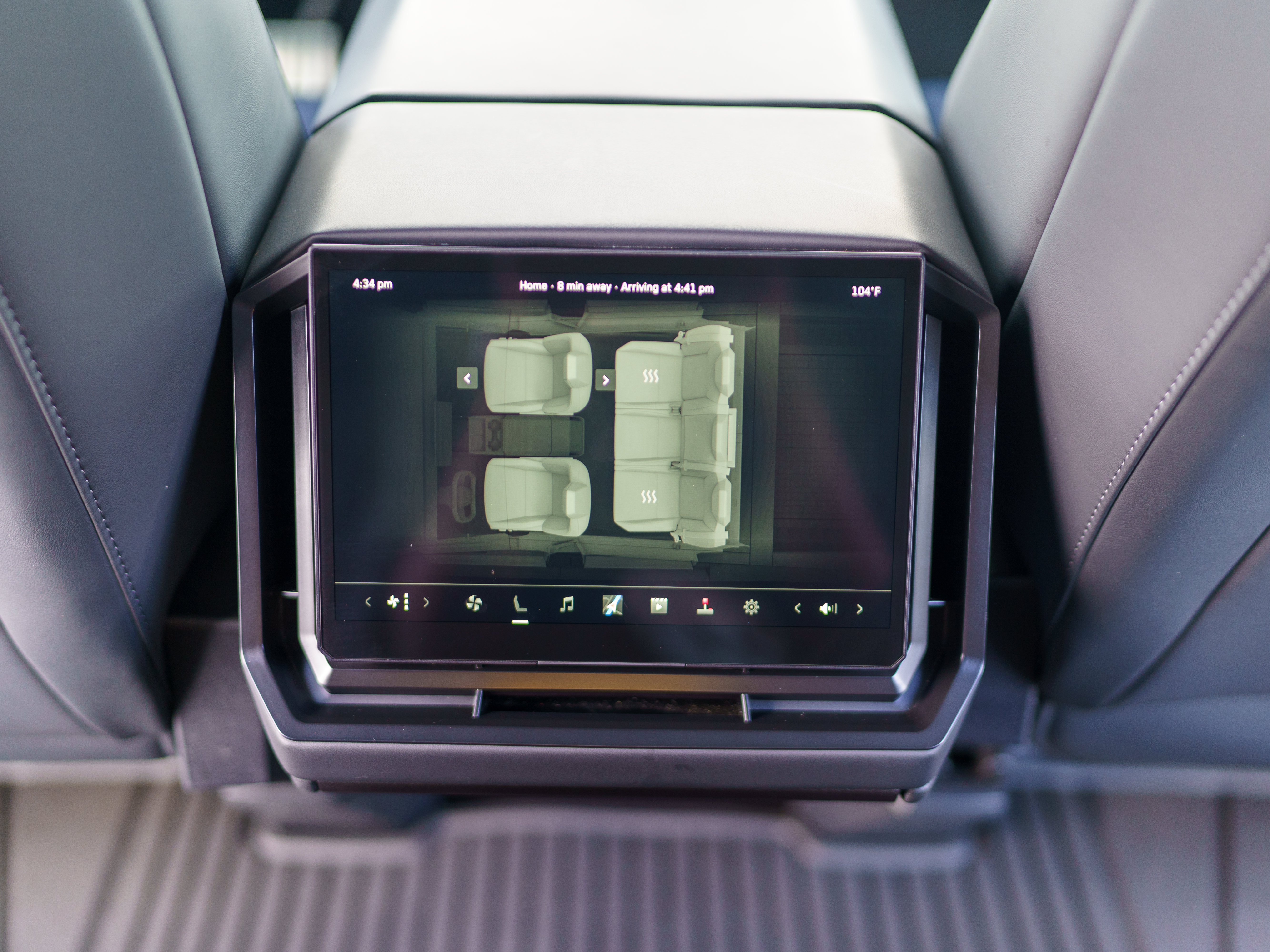 Used 2025 Tesla Cybertruck AWD Crew Cab image 10