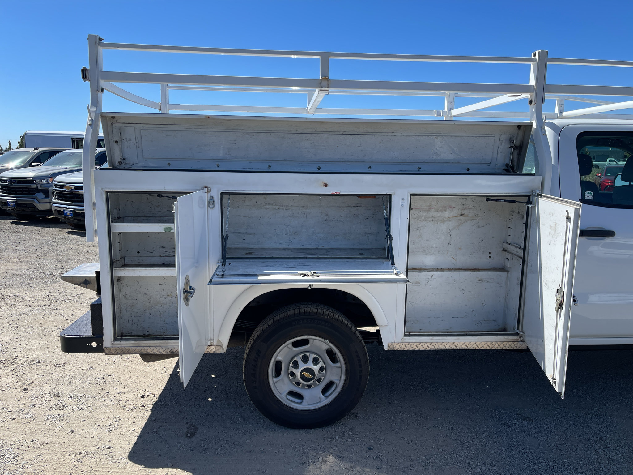 Used 2018 Chevrolet Silverado 2500 W/T RWD image 14