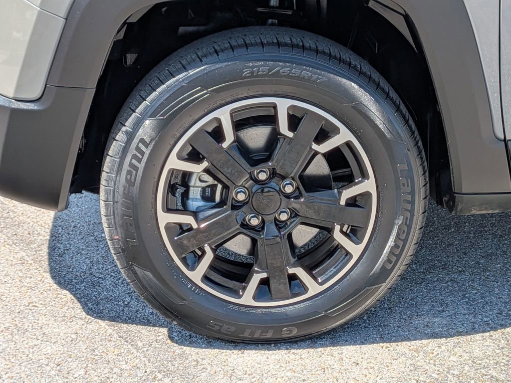 Used 2023 Jeep Renegade Latitude AWD/4WD image 11