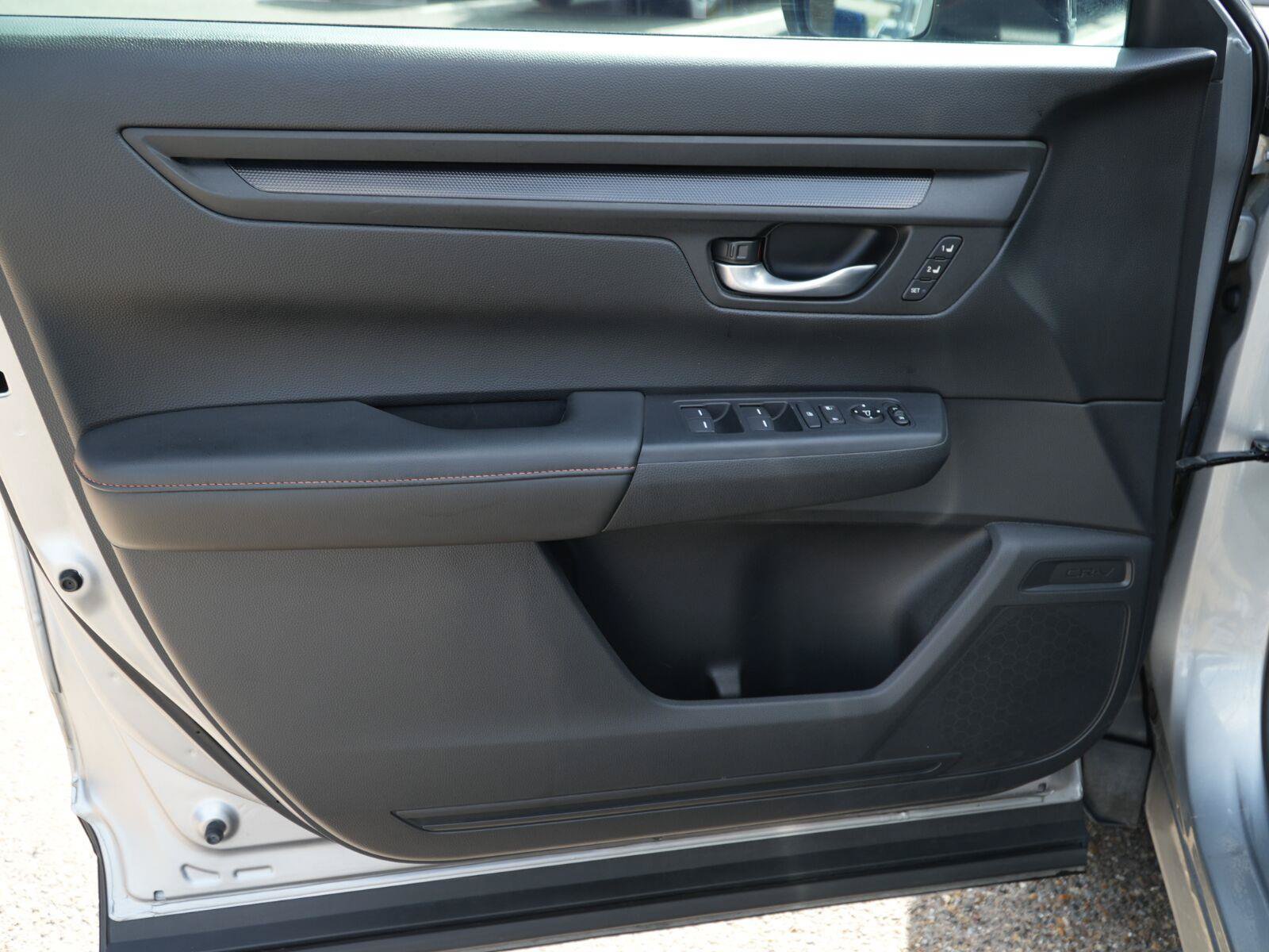 Used 2024 Honda CR-V Sport-L image 5