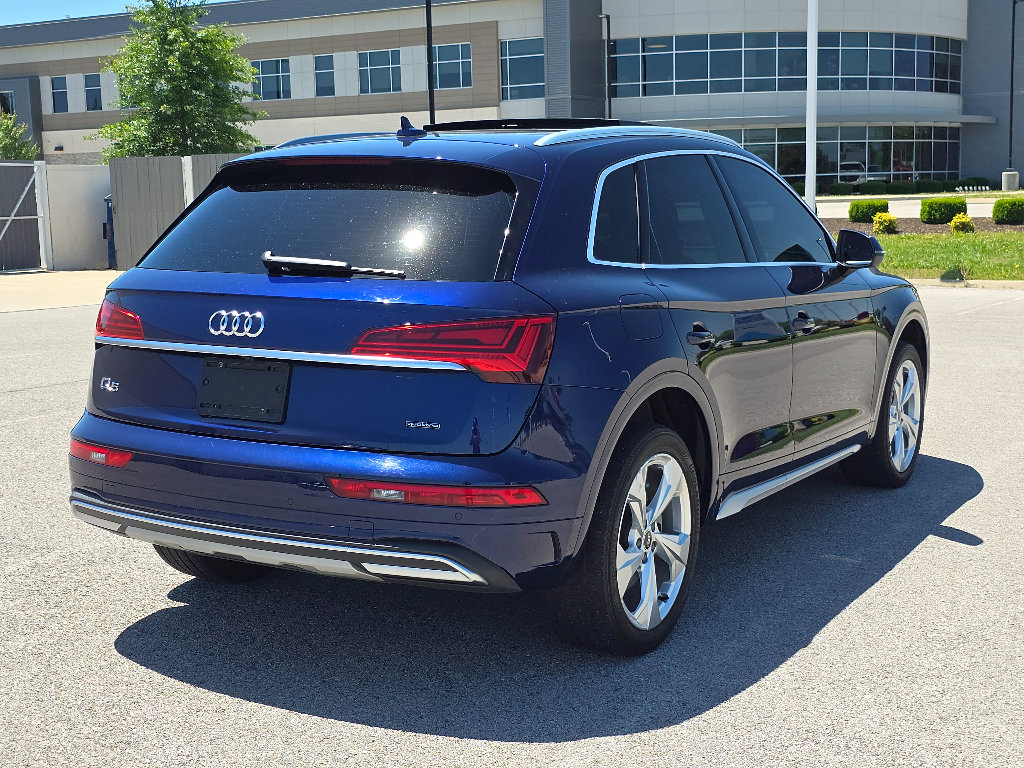 Used 2021 Audi Q5 2.0T Premium Plus w/ Premium Plus Package AWD/4WD image 3