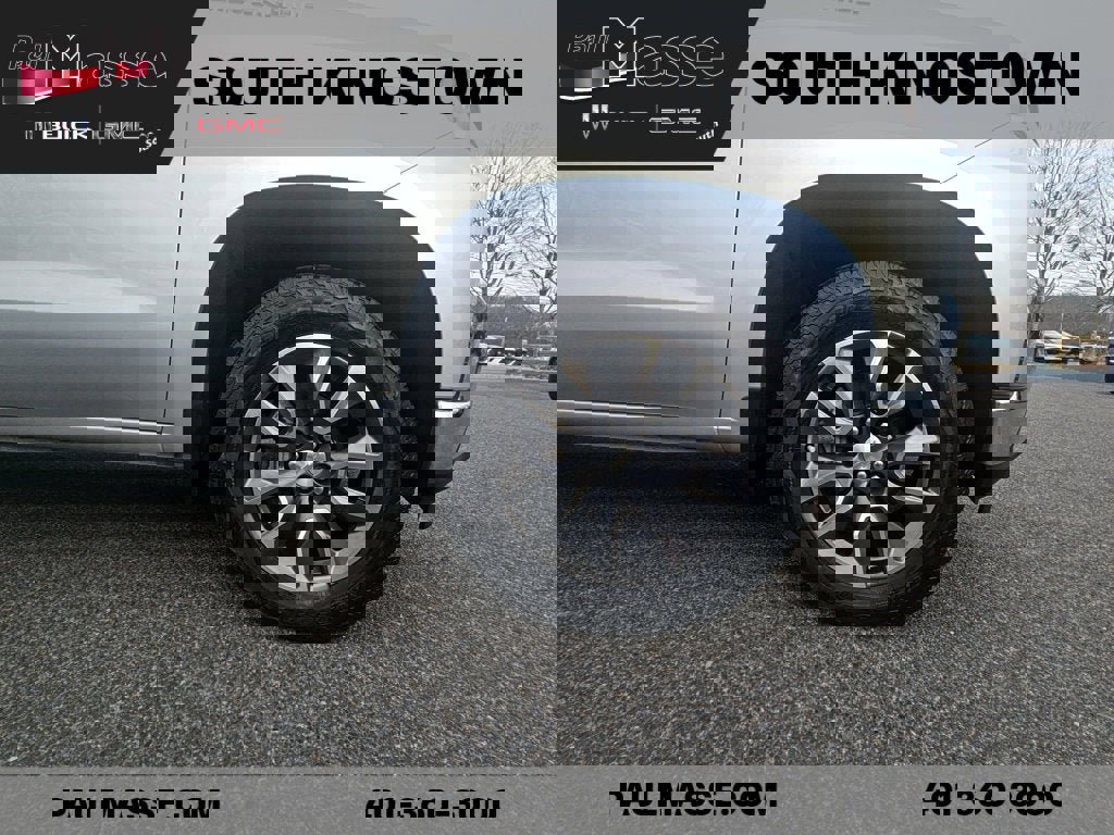 Used 2022 Chevrolet Silverado 1500 LT image 10