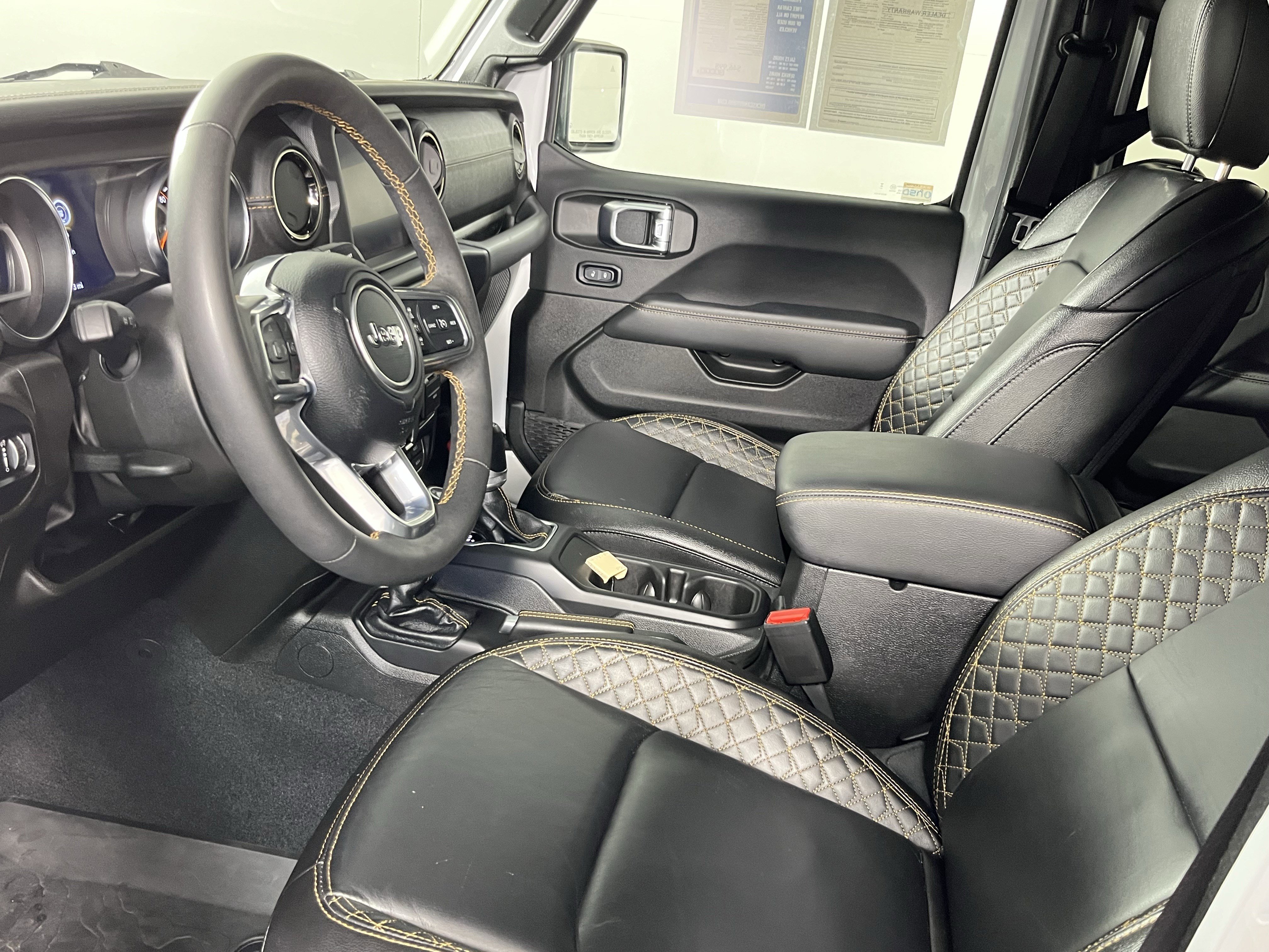 Used 2023 Jeep Gladiator Overland image 10