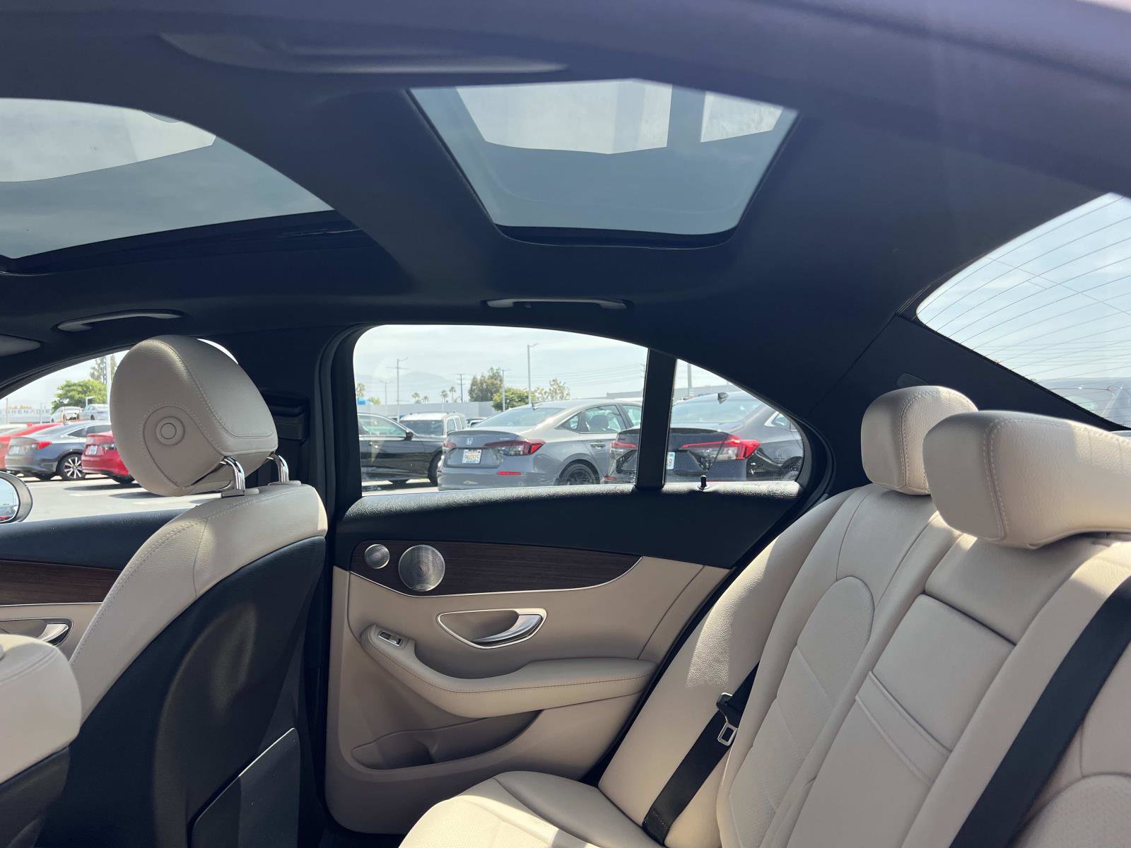 Used 2019 Mercedes-Benz C 300 Sedan image 25