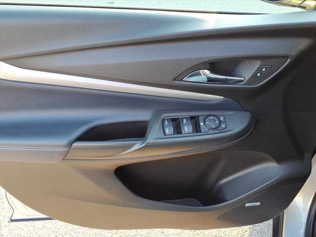 Used 2022 Chevrolet Bolt EUV Premier w/ Sun & Sound Package FWD image 14