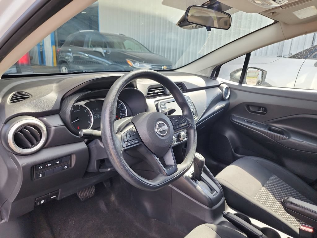 Used 2023 Nissan Versa S FWD image 13
