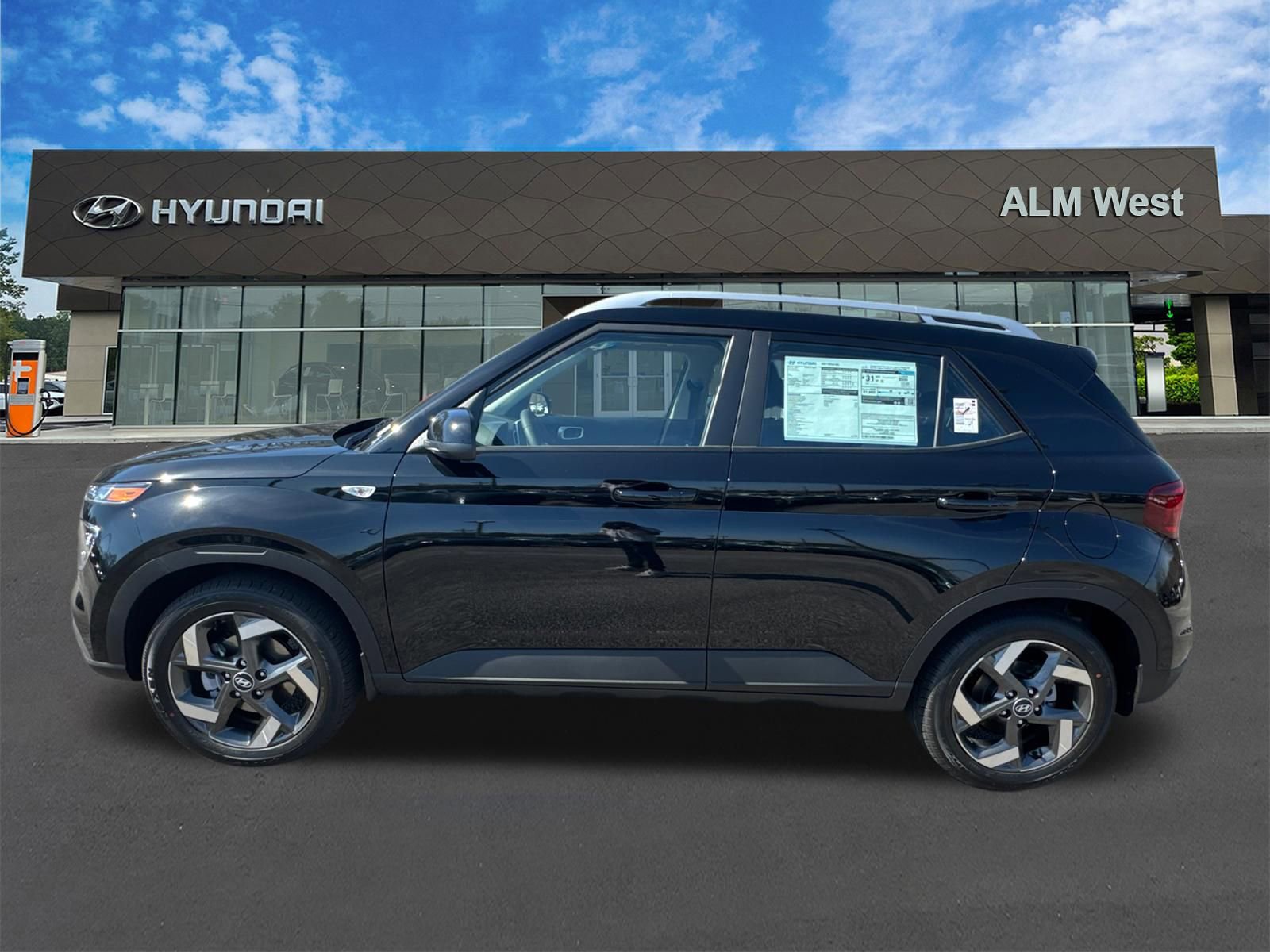 New 2026 Hyundai Venue SEL FWD image 9