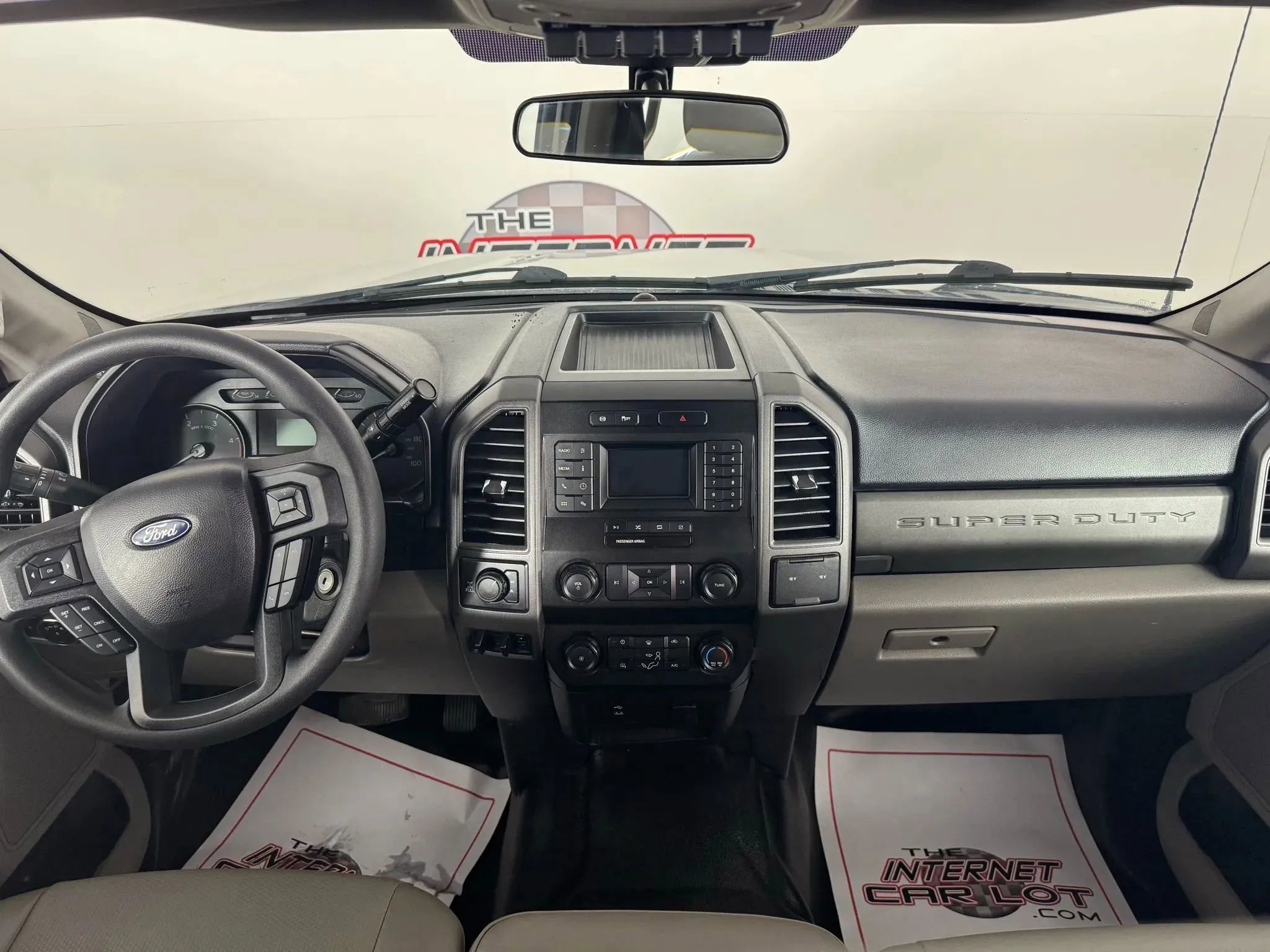 Used 2020 Ford F250 XL w/ Power Equipment Group image 9