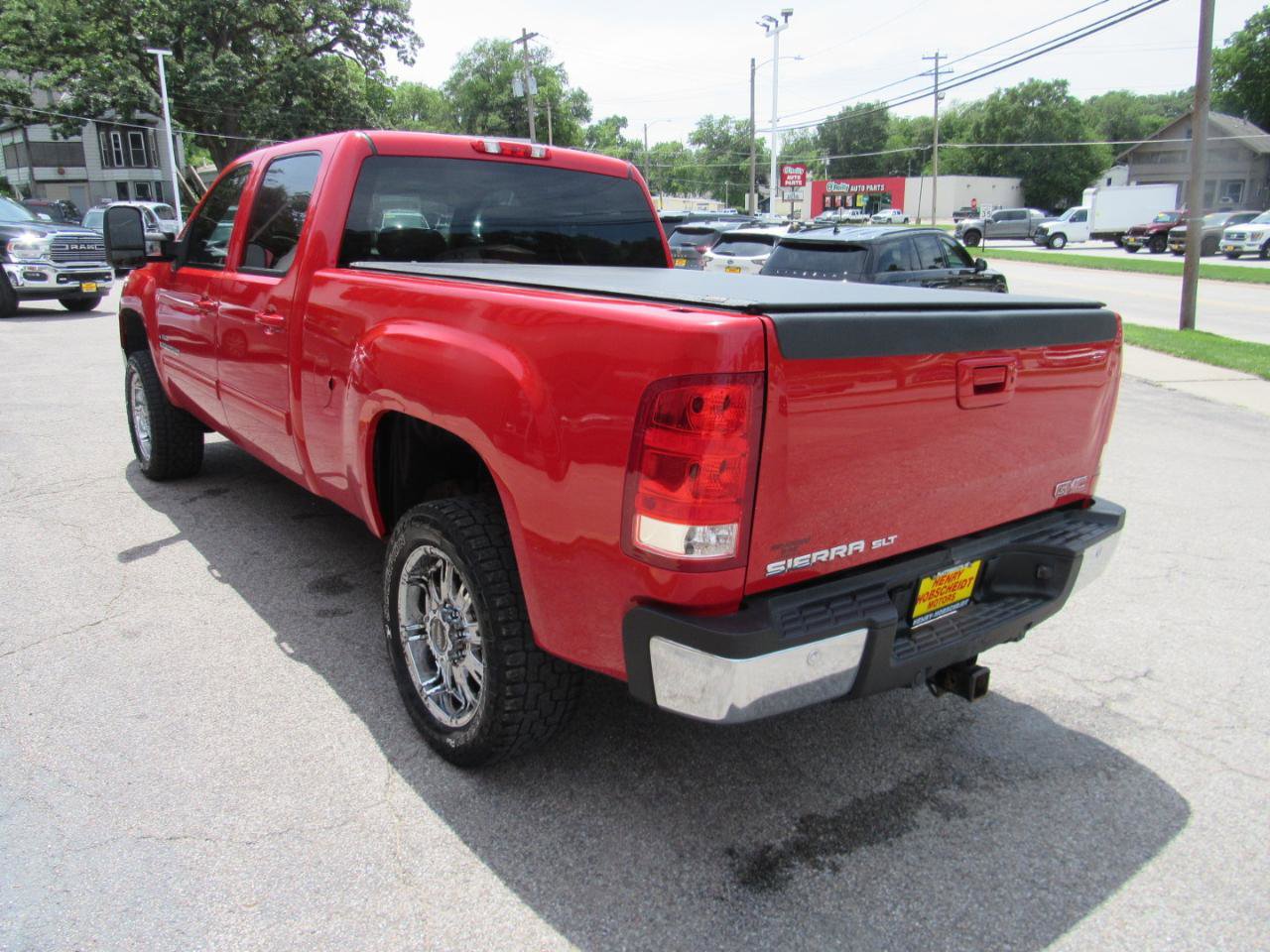 Used 2008 GMC Sierra 2500 SLT w/ Z71 Off-Road Package AWD/4WD image 10