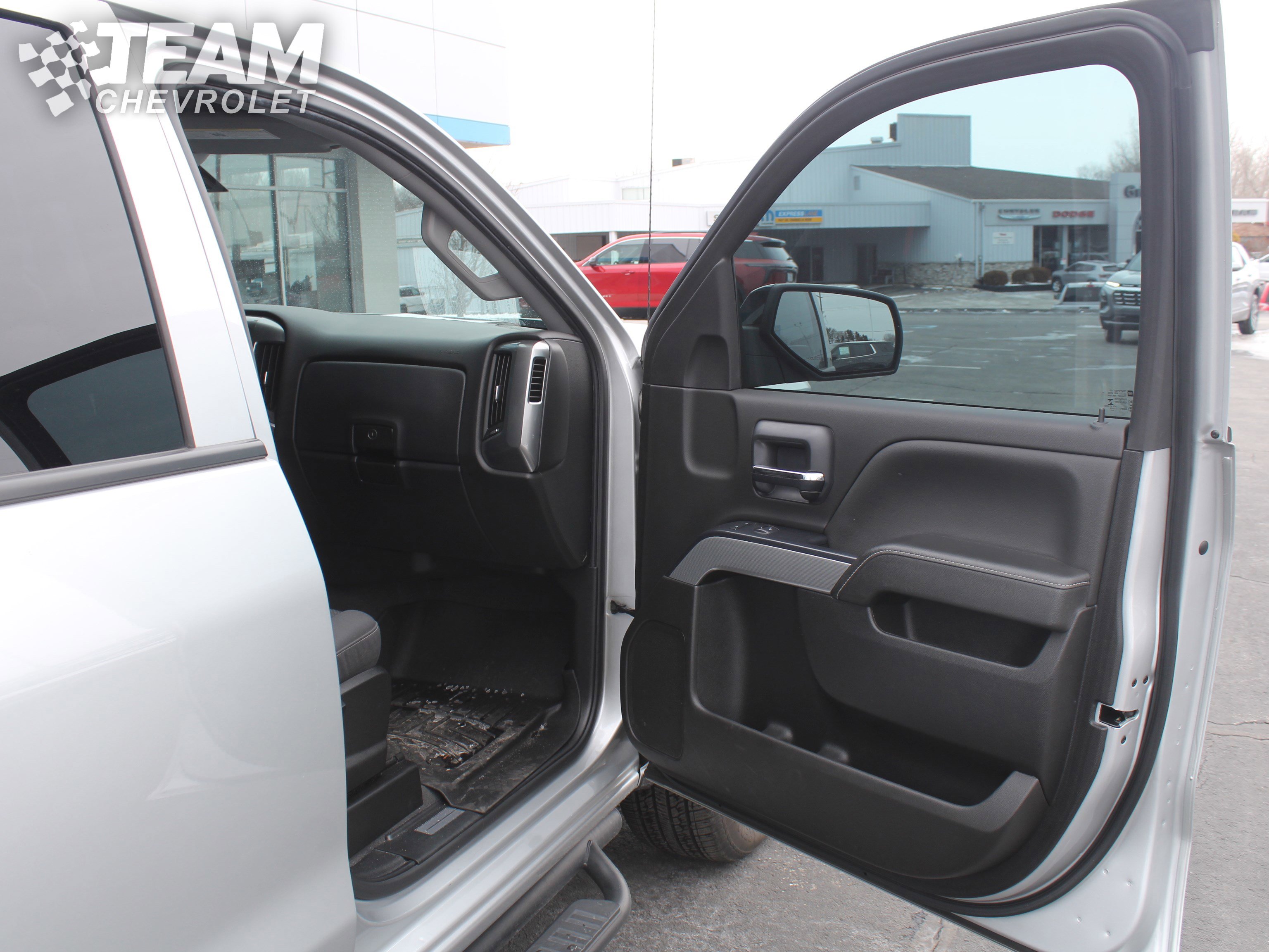 Used 2019 Chevrolet Silverado 1500 LT w/ All Star Edition image 26