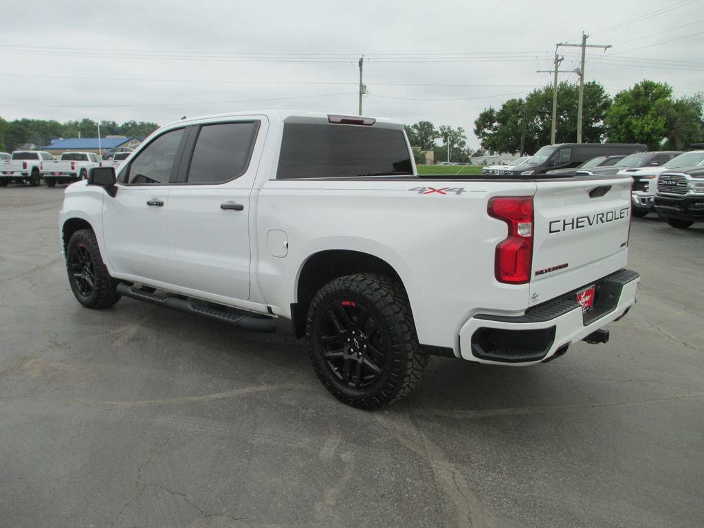 Used 2022 Chevrolet Silverado 1500 RST w/ Redline Edition AWD/4WD image 10