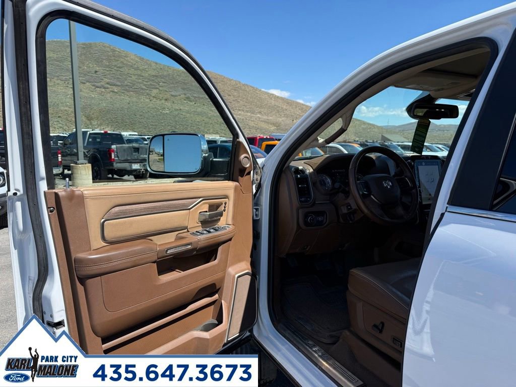 Used 2022 RAM 3500 Limited AWD/4WD image 13