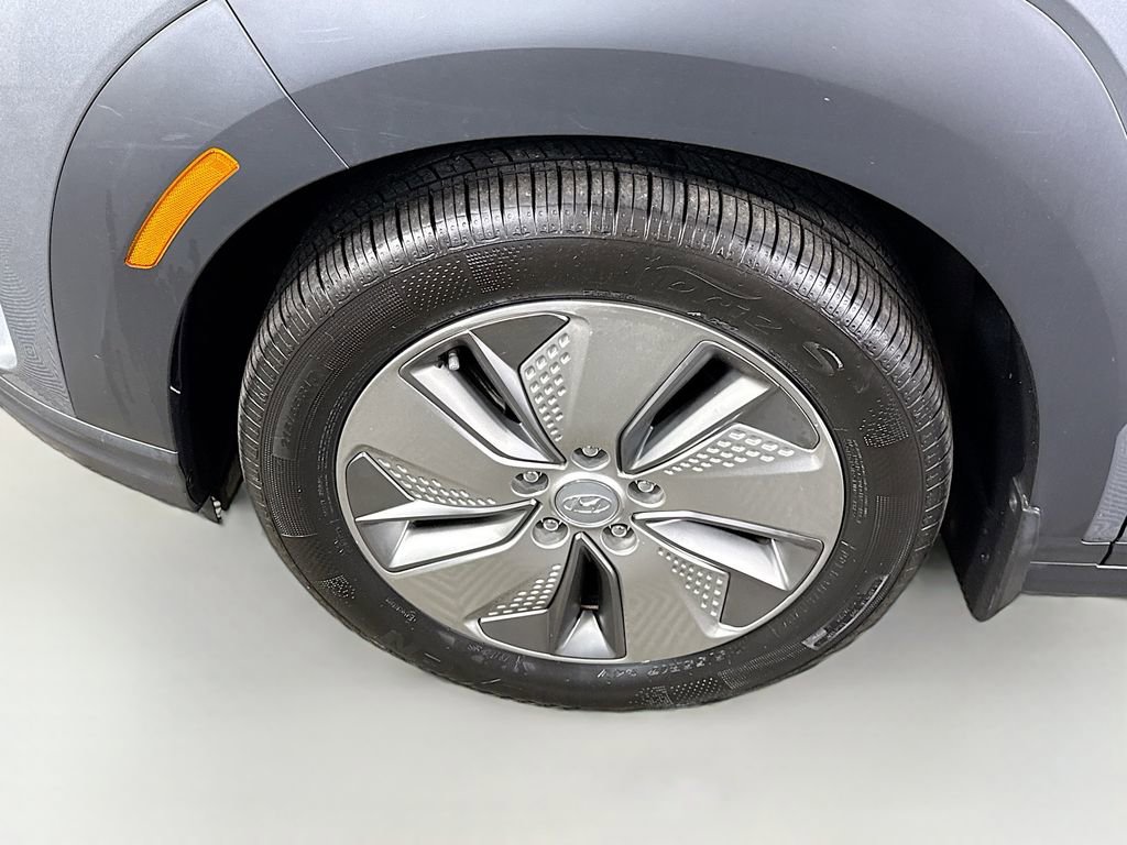 Certified 2021 Hyundai Kona Limited FWD image 34