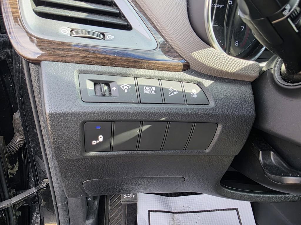Used 2017 Hyundai Santa Fe Sport image 13