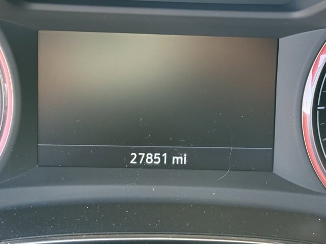 Certified 2022 Chevrolet TrailBlazer RS w/ Sun and Liftgate Package image 8