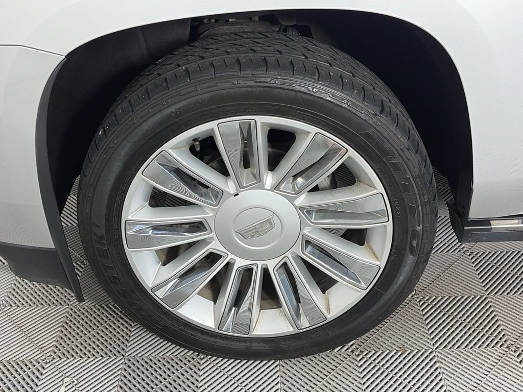 Used 2016 Cadillac Escalade Platinum AWD/4WD image 8
