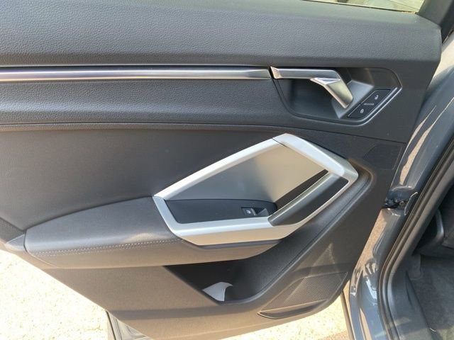 Used 2020 Audi Q3 2.0T Premium w/ Convenience Package image 12